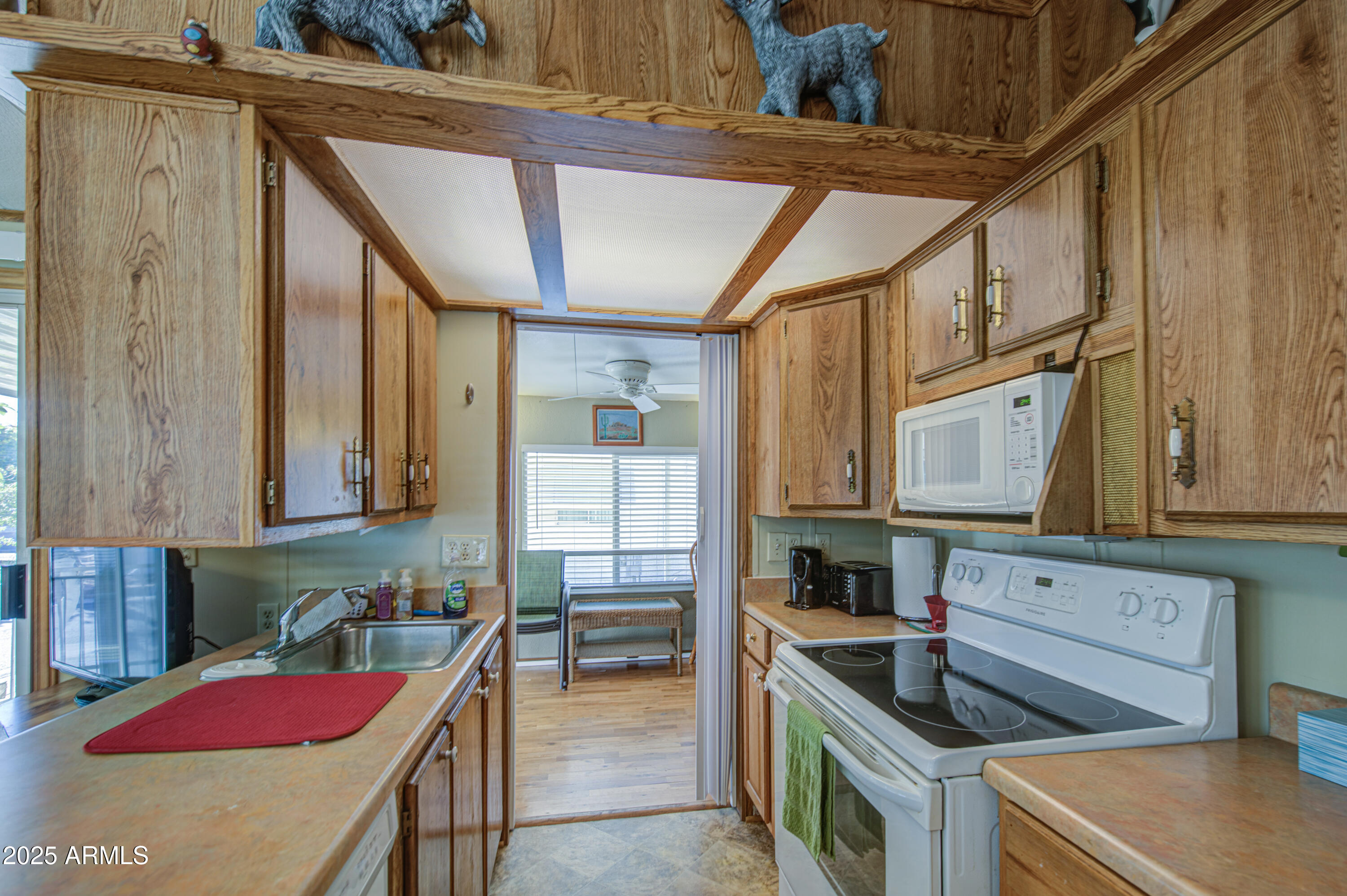 7750 East Broadway Road, Unit 780 Mesa, AZ 85208 - Photo 9 of 44 Kitchen 3