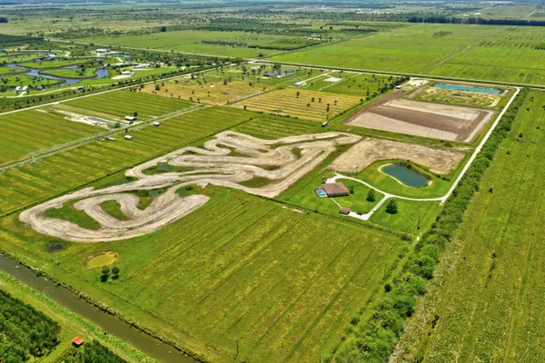 $2,295,000 | 2700 South Header Canal Road, Fort Pierce, FL 34945