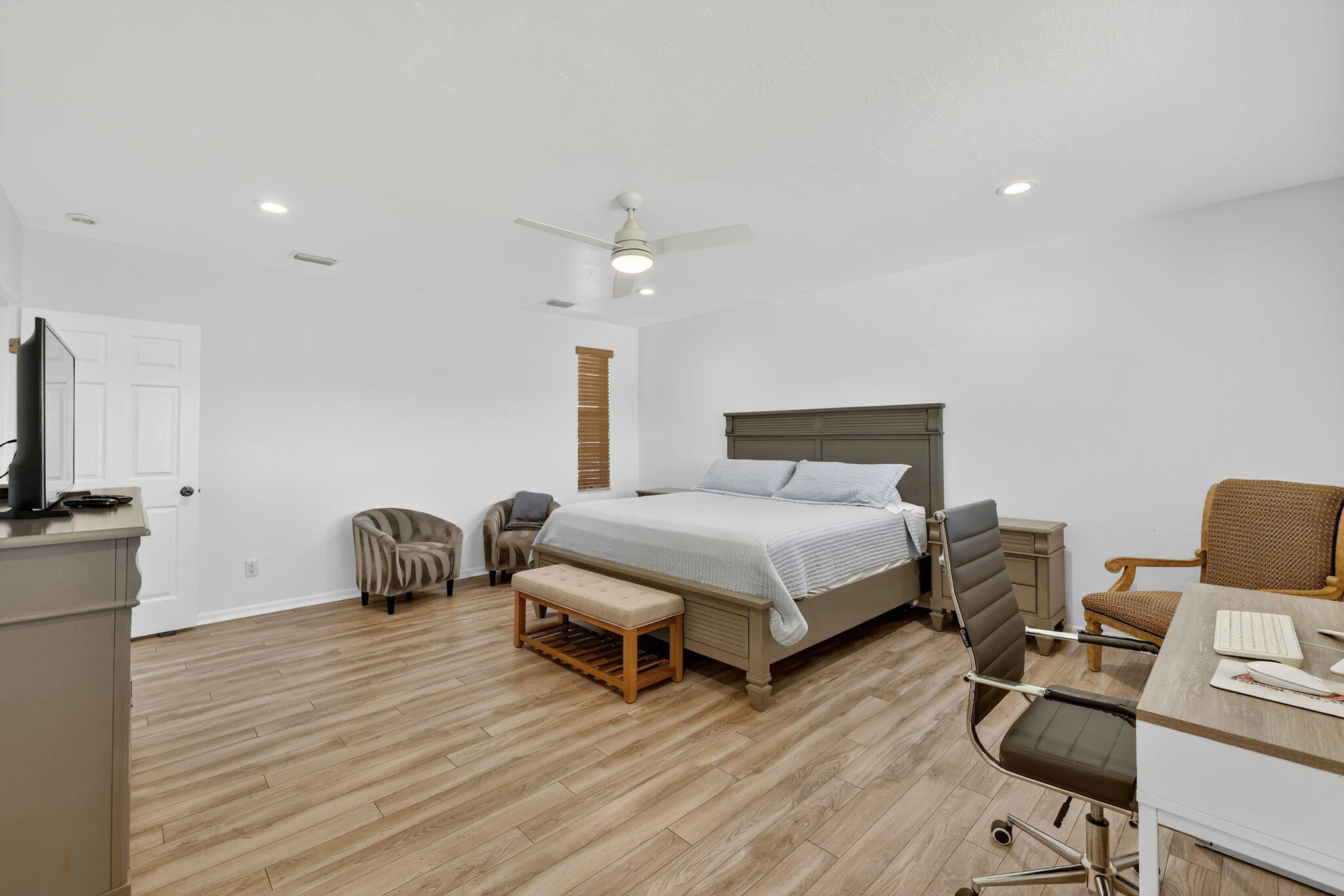 2700 South Header Canal Road Fort Pierce, FL 34945 - Photo 27 of 45 27-web-or-mls-3A5A9690