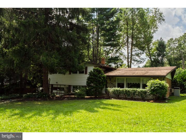 550 Susquehanna Road Huntingdon Valley, PA 19006 - Photo 1 of 25 Exterior Front
