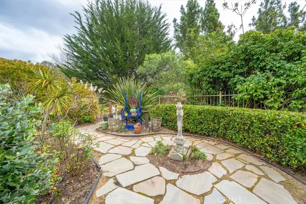 a view of an ocean from a yard