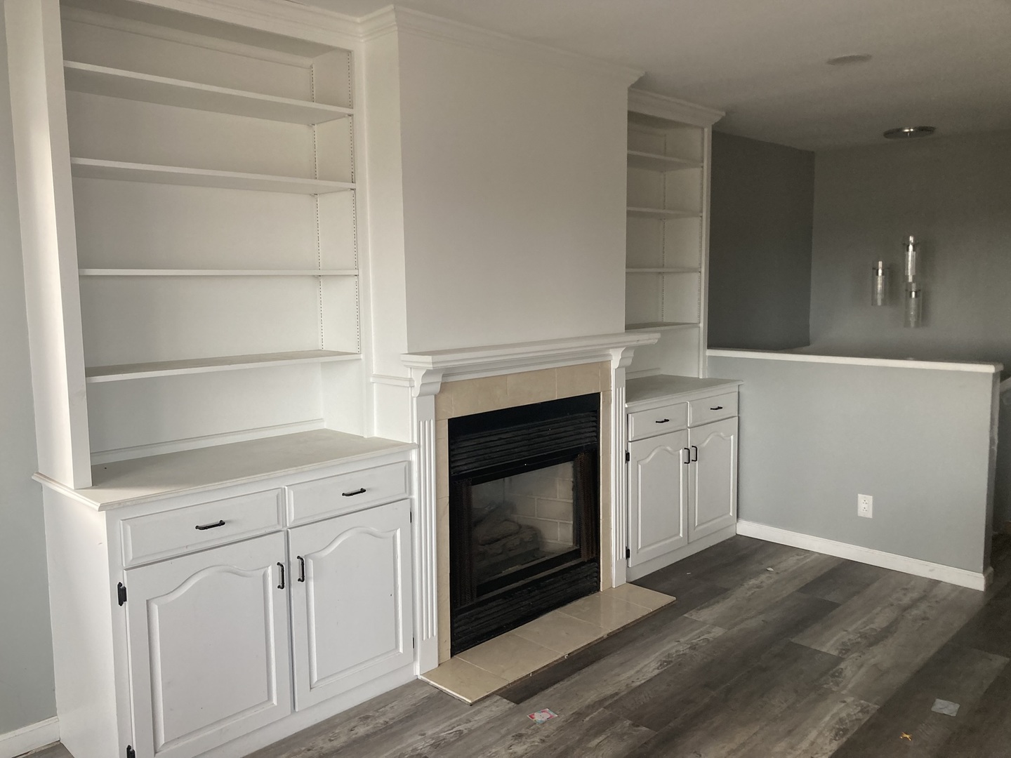 602 North 29th Road LaSalle, IL 61301 - Photo 11 of 28 a view of an empty room with a fireplace and a window