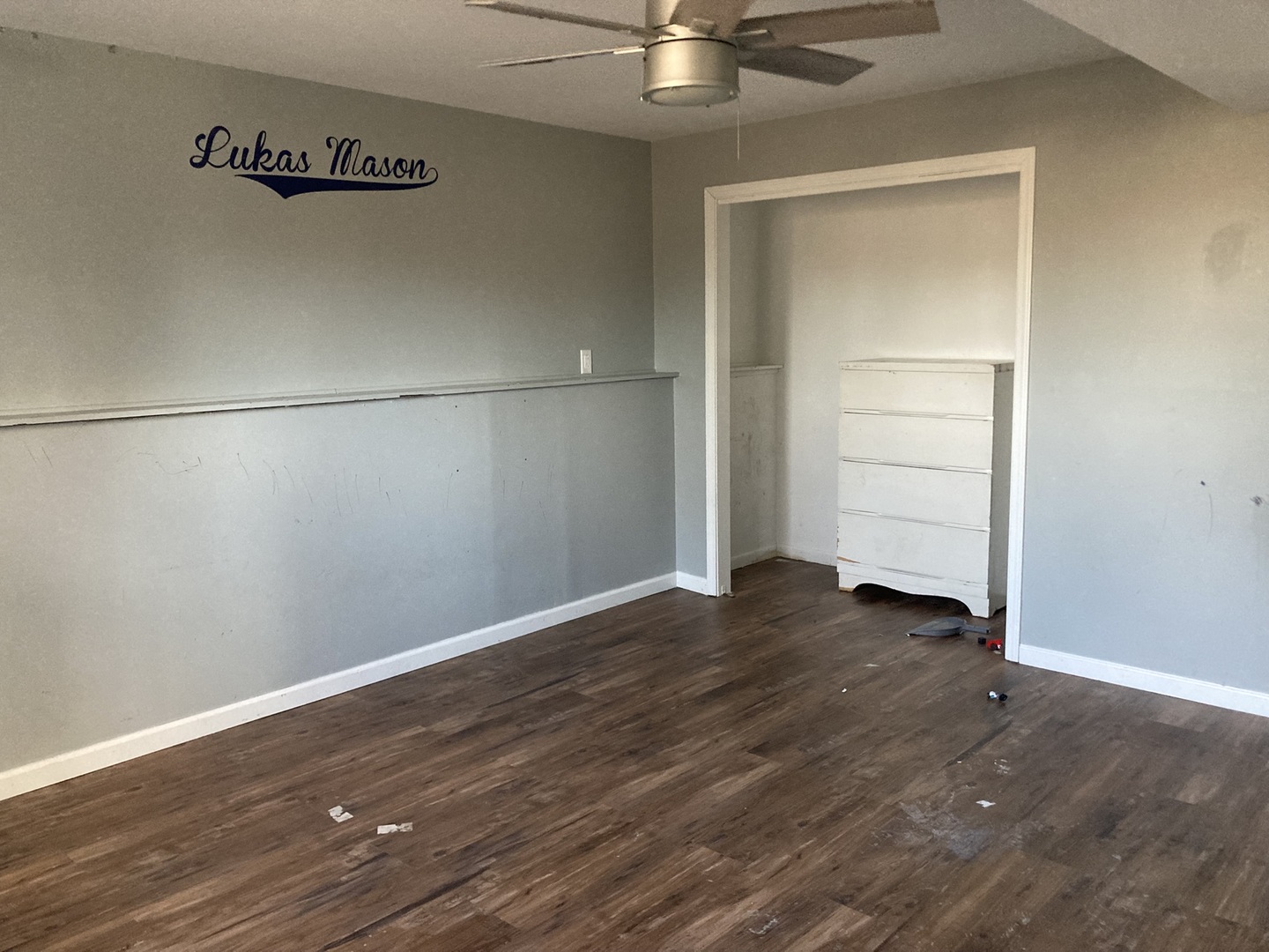 602 North 29th Road LaSalle, IL 61301 - Photo 20 of 28 an empty room with wooden floor
