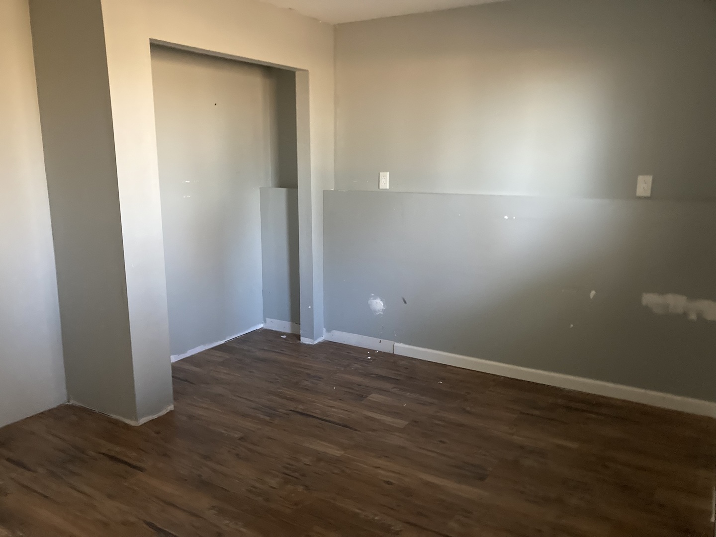 602 North 29th Road LaSalle, IL 61301 - Photo 21 of 28 a view of an empty room with wooden floor