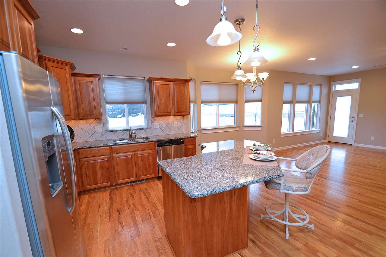 428 South Rees Road Spokane Valley, WA 99216 - Photo 4 of 20 Gallery Image 4