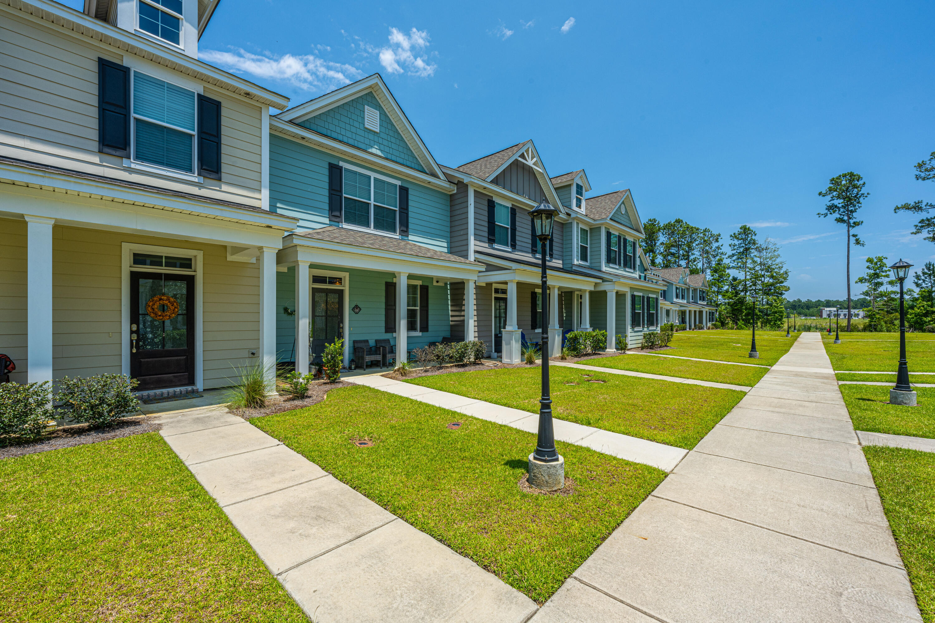 405 Stoneleigh Lane Moncks Corner, SC 29461 - Photo 2 of 33 405StoneleighLane001