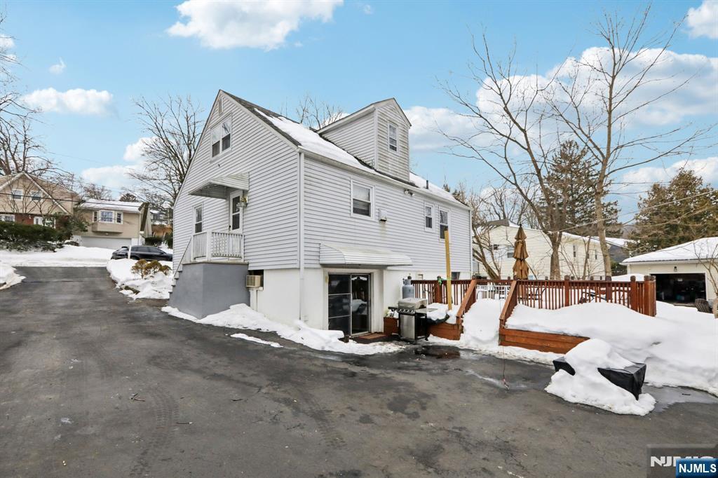 86 Kakeout Road Butler, NJ 07405 - Photo 34 of 44