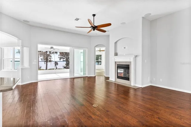 $735,000 | 5565 Bounty Circle, Tavares, FL 32778