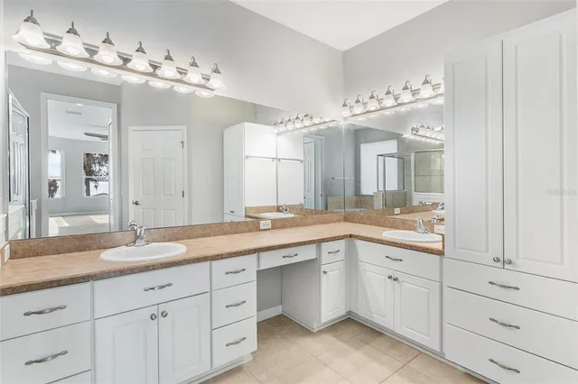 $735,000 | 5565 Bounty Circle, Tavares, FL 32778