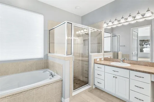 $735,000 | 5565 Bounty Circle, Tavares, FL 32778