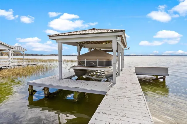 $735,000 | 5565 Bounty Circle, Tavares, FL 32778