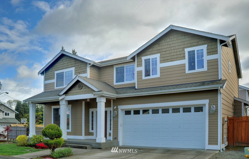 3126 Garden Avenue North Renton, WA 98056 - Photo 2 of 18