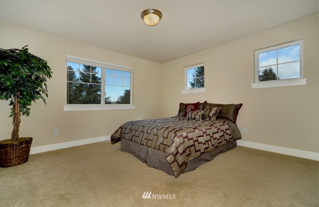 3126 Garden Avenue North Renton, WA 98056 - Photo 14 of 18