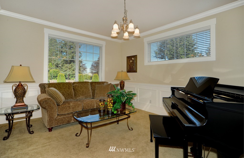3126 Garden Avenue North Renton, WA 98056 - Photo 3 of 18
