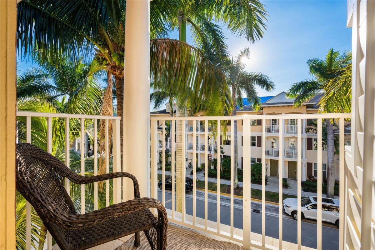 4163 Main Street Jupiter, FL 33458 - Photo 33 of 56 29-Snap Solutions - DSC06815