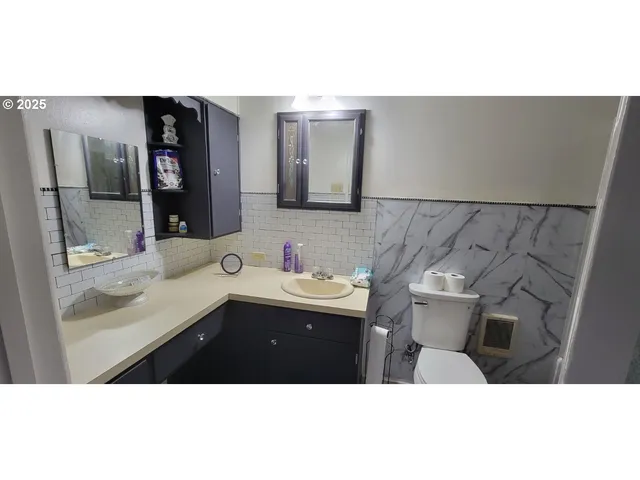 $349,000 | 504 East Highway 82, Wallowa, OR 97885