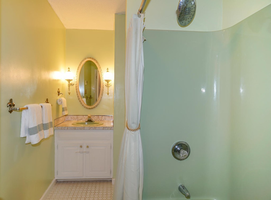 60 Harrington Road Framingham, MA 01701 - Photo 19 of 28 Gallery Image 19