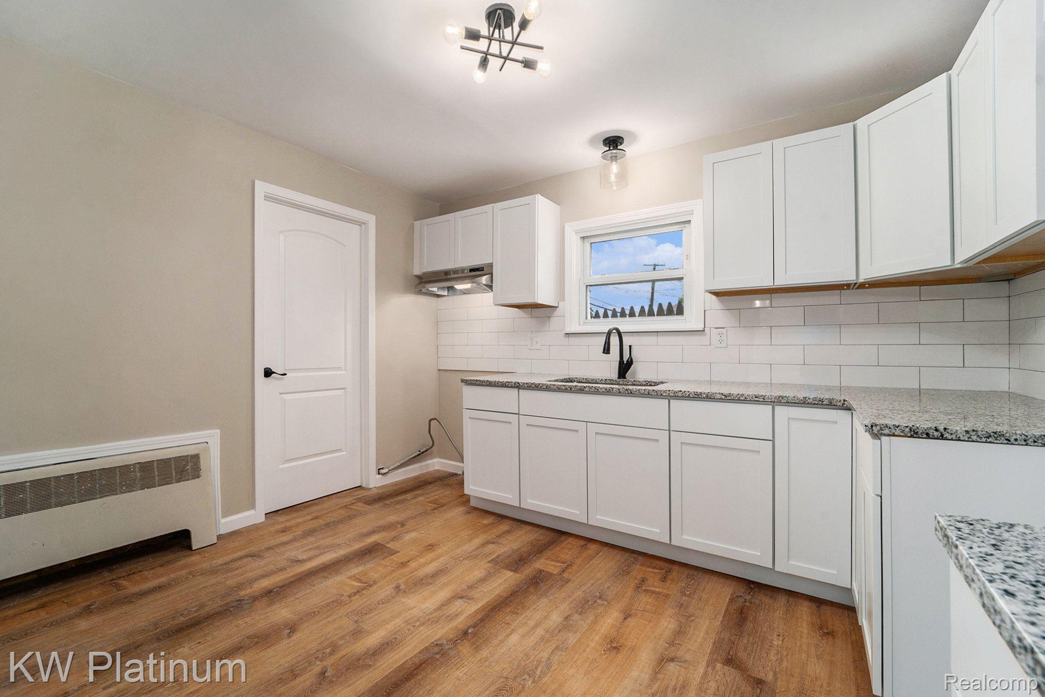 21267 Waltham Road Warren, MI 48089 - Photo 9 of 21 Gallery Image 9
