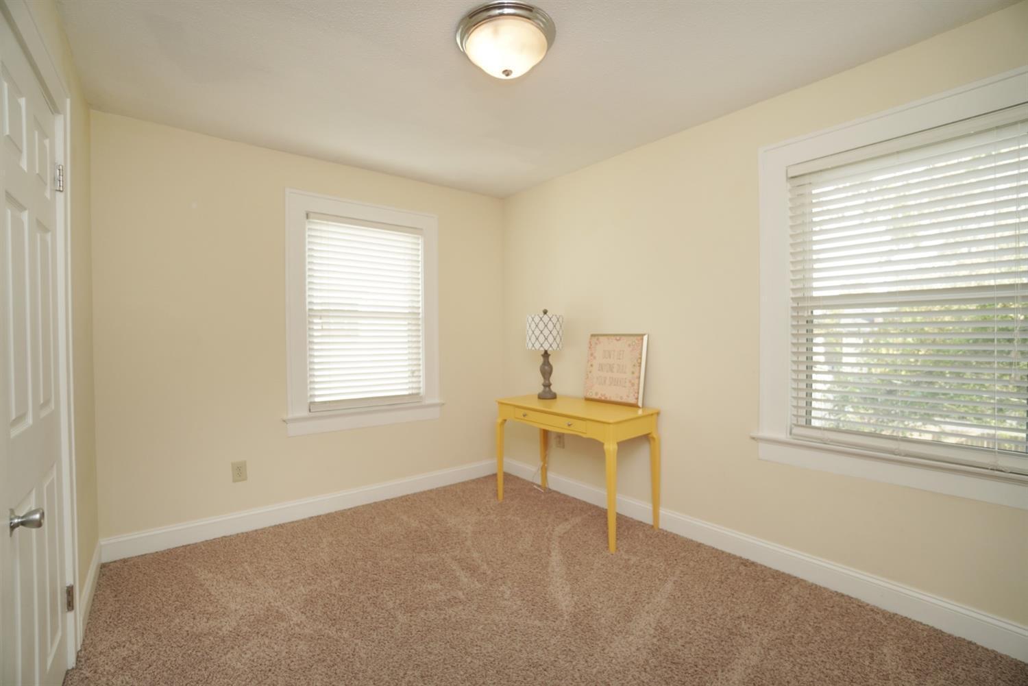 542 Ridgelawn Avenue Hamilton, OH 45013 - Photo 8 of 17 Gallery Image 8