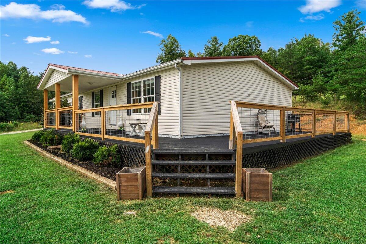477 Banks Branch Road Campton, KY 41301 - Photo 2 of 46 08-IVA02492