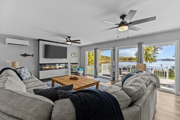 $1,500,000 | 36 Sunrise Drive, South Hero, VT 05486