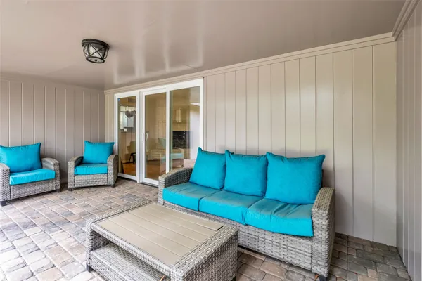 $3,900 | 10051 Meadow Lake Lane, Houston, TX 77042