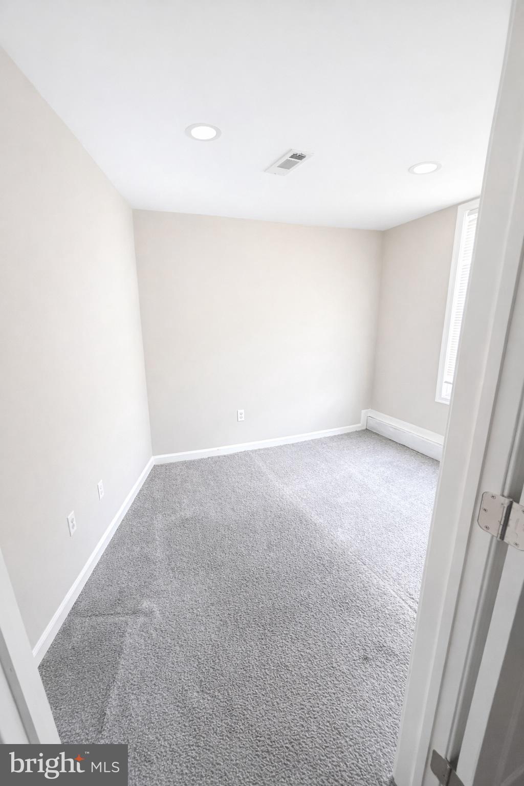 238 North Rose Street Baltimore, MD 21224 - Photo 6 of 7 a view of empty room