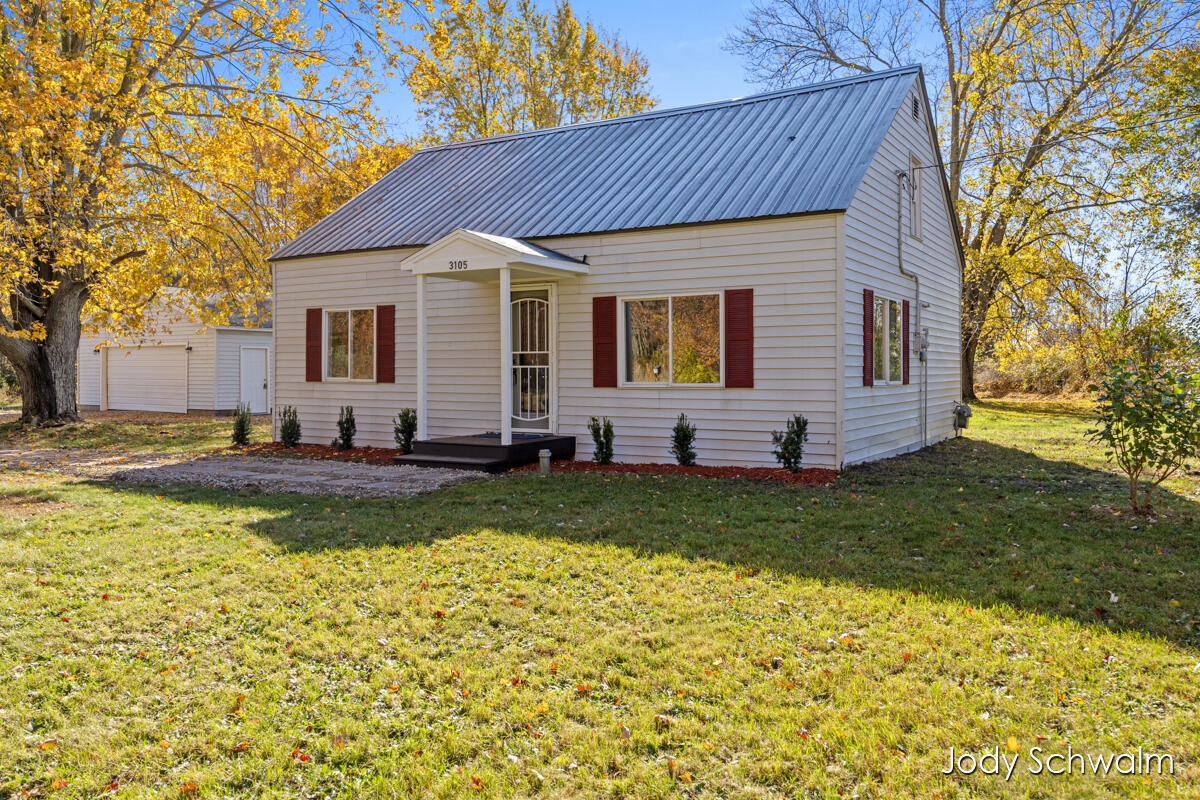 3105 Sweeter Road Muskegon, MI 49445 - Photo 1 of 37 IMG_1003