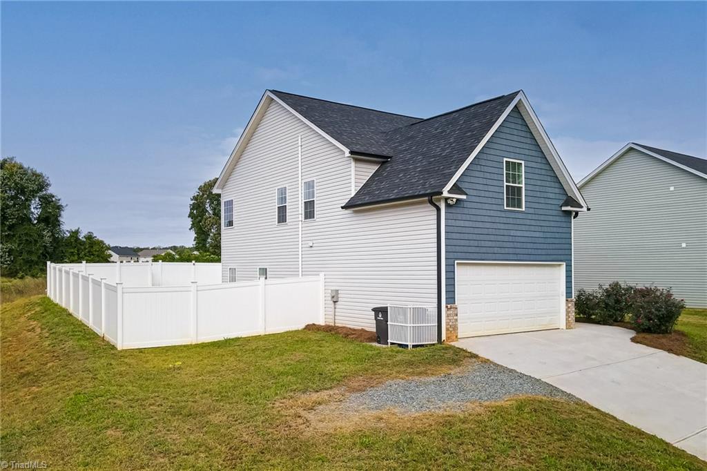 2486 Griffith Road Winston-Salem, NC 27103 - Photo 1 of 43