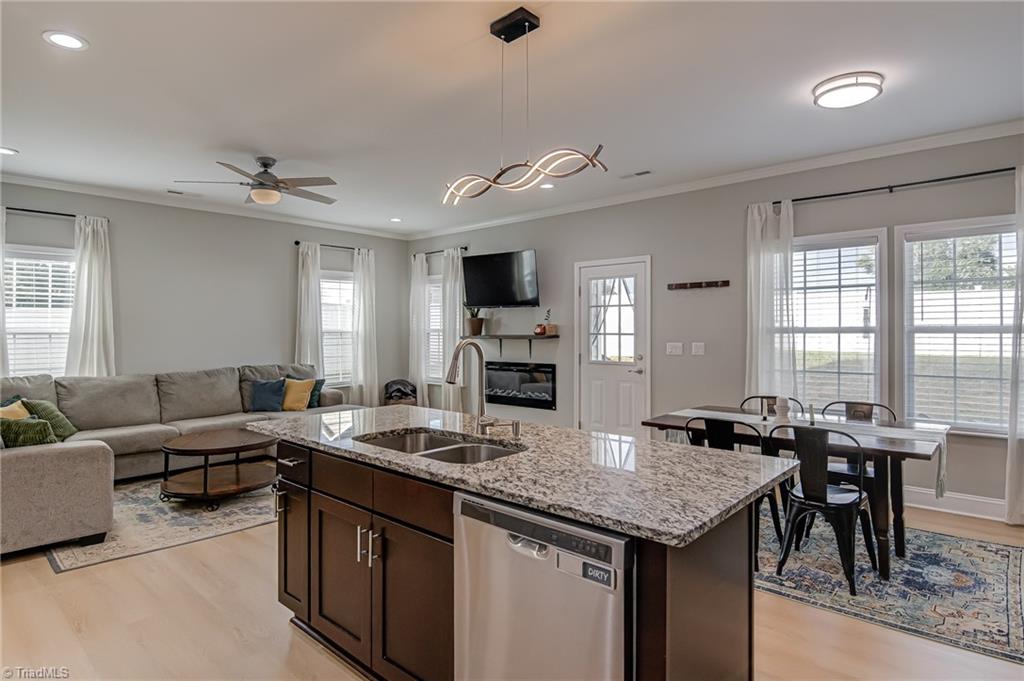 2486 Griffith Road Winston-Salem, NC 27103 - Photo 5 of 43