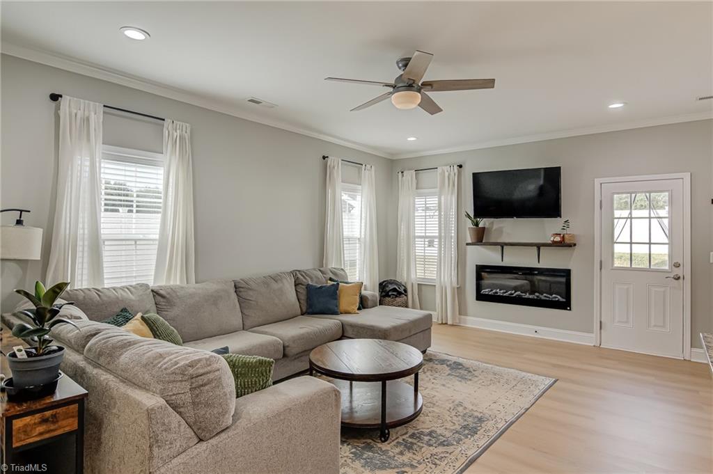 2486 Griffith Road Winston-Salem, NC 27103 - Photo 7 of 43