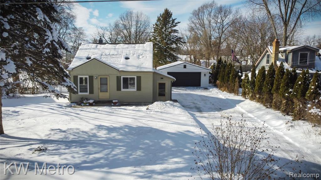 235 Eleanor Road Highland, MI 48356 - Photo 27 of 28
