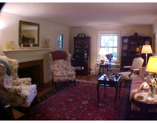 59 Kirkstall Road Newton, MA 02460 - Photo 3 of 9