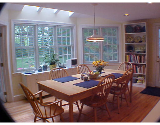 59 Kirkstall Road Newton, MA 02460 - Photo 6 of 9