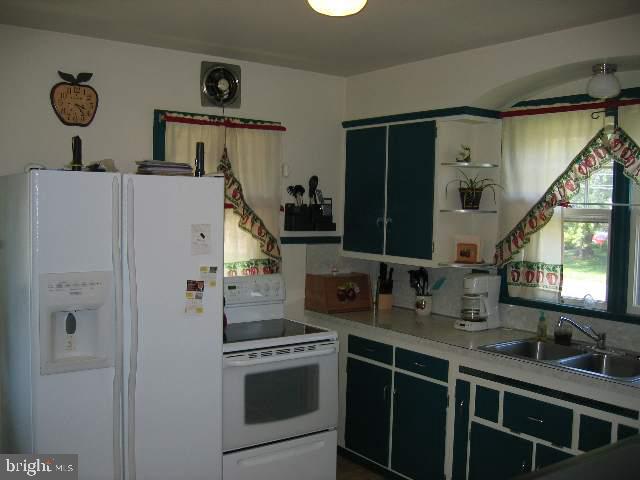 802 Fishburn Road Hershey, PA 17033 - Photo 6 of 9 Gallery Image 6