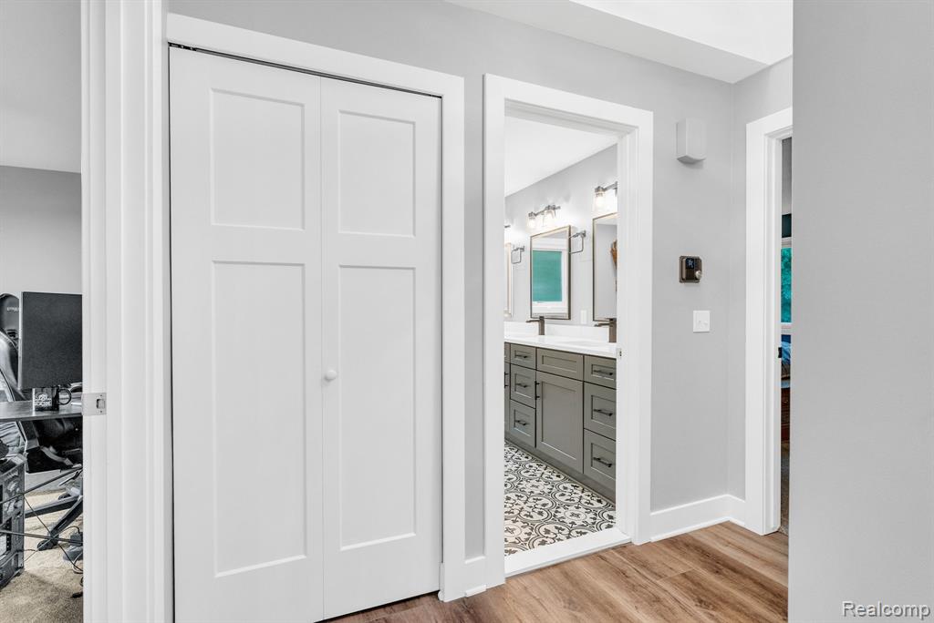 2410 Highfield Road Waterford, MI 48329 - Photo 23 of 51 Gallery Image 23