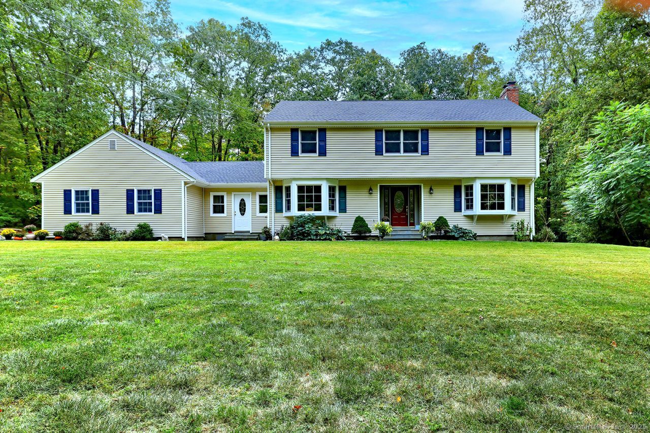 28 Seymour Road Woodbridge, CT 06525 - Photo 1 of 1 Gallery Image 1