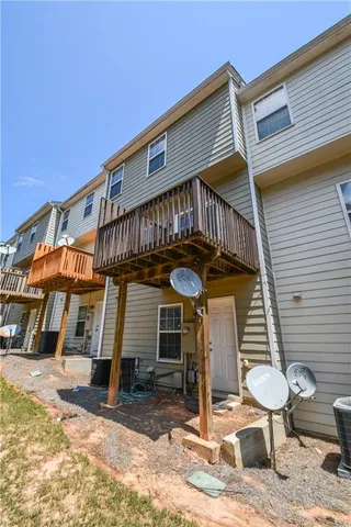 $339,900 | 2201 Landing Walk Drive, Duluth, GA 30097