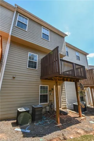 $339,900 | 2201 Landing Walk Drive, Duluth, GA 30097