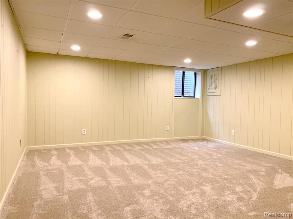 1128 Timberview Trail Bloomfield Hills, MI 48304 - Photo 29 of 31