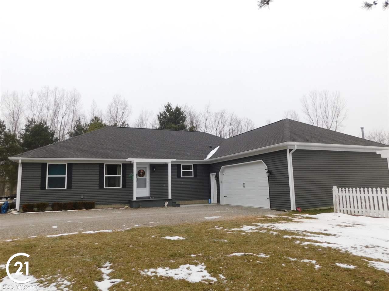 4539 Rochester Road Dryden, MI 48428 - Photo 1 of 26
