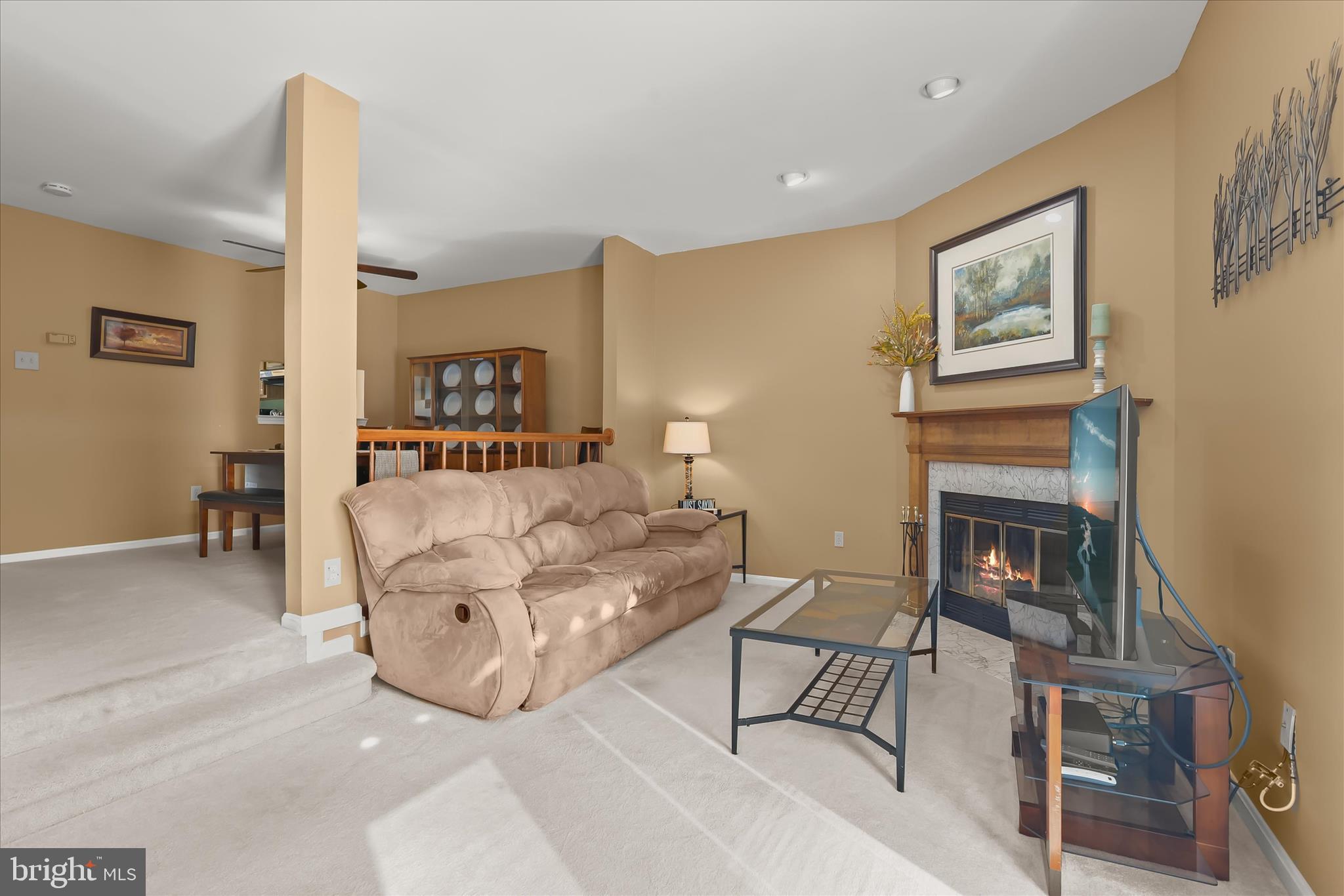 3715 Foxford Stream Road Baltimore, MD 21236 - Photo 11 of 35 Living Room