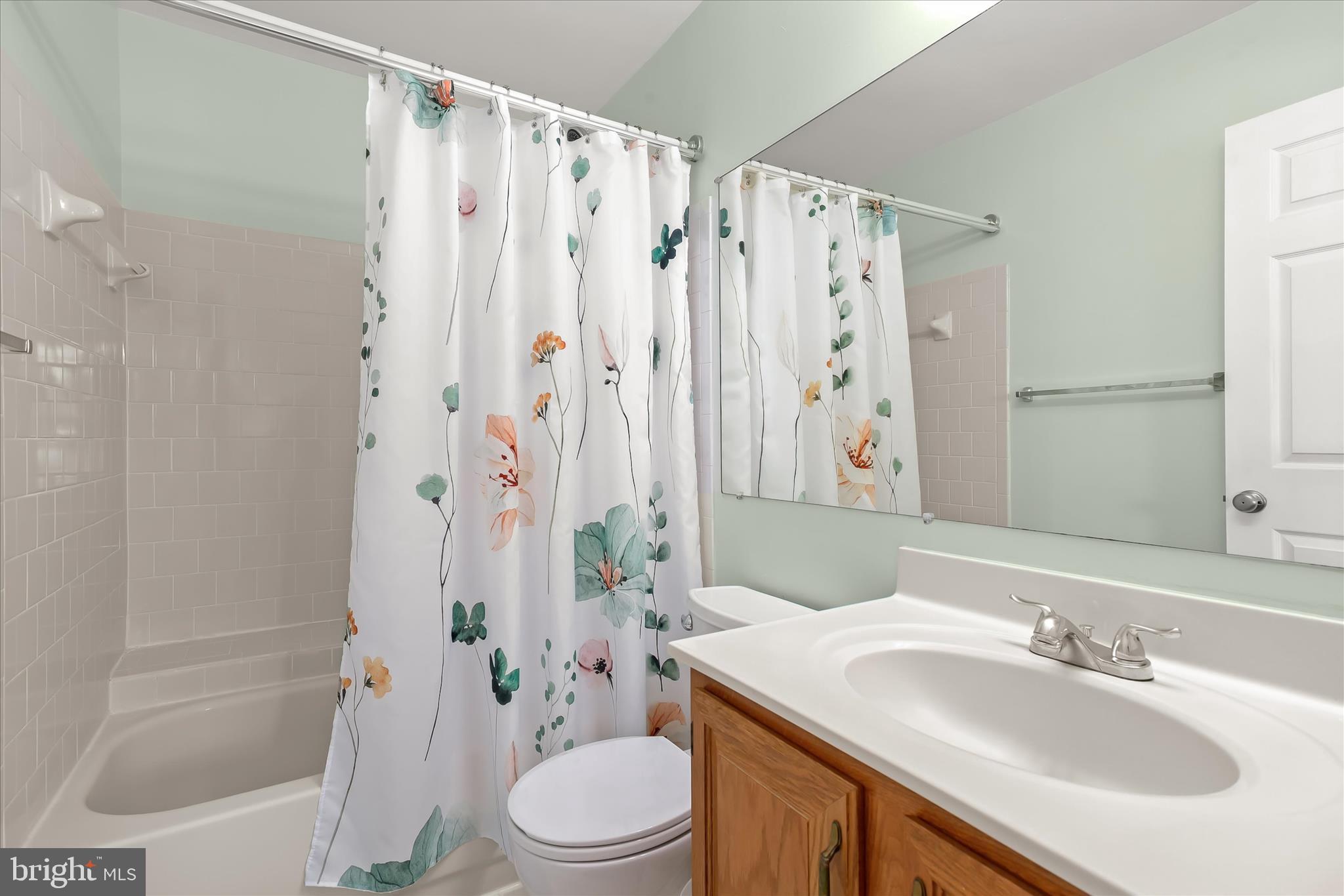 3715 Foxford Stream Road Baltimore, MD 21236 - Photo 17 of 35 Primary Bathroom