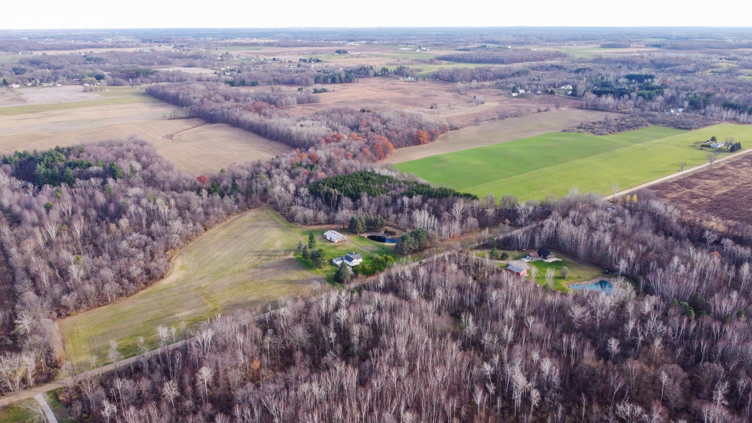6185 Leix Road Mayville, MI 48744 - Photo 44 of 59 50161572-8717c5a6-e39d-49a4-9ade-97922cb29ab4.JPG