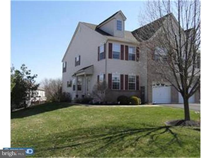 208 Raintree Crossing Hatfield, PA 19440 - Photo 1 of 23