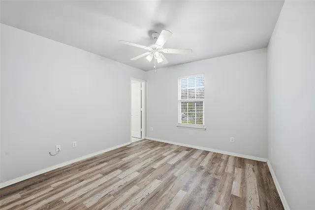 $1,100 | 607 Oldham Street, Bonham, TX 75418