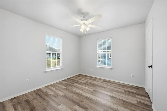 $1,100 | 607 Oldham Street, Bonham, TX 75418