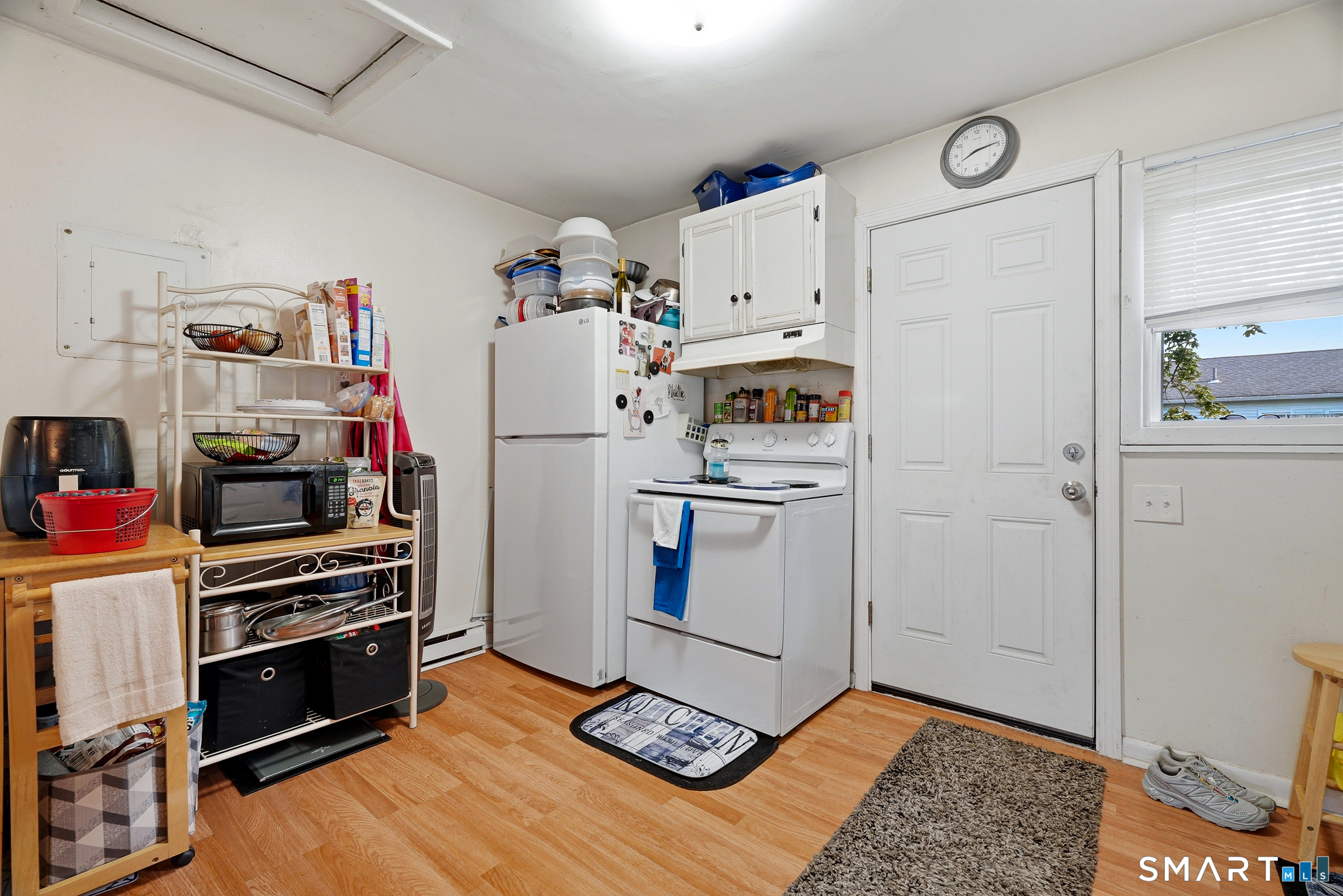 8-10 Depot Road Groton, CT 06340 - Photo 5 of 39
