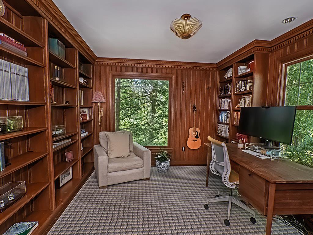 1256 Fox Chapel Road Pittsburgh, PA 15238 - Photo 16 of 37 Gallery Image 16