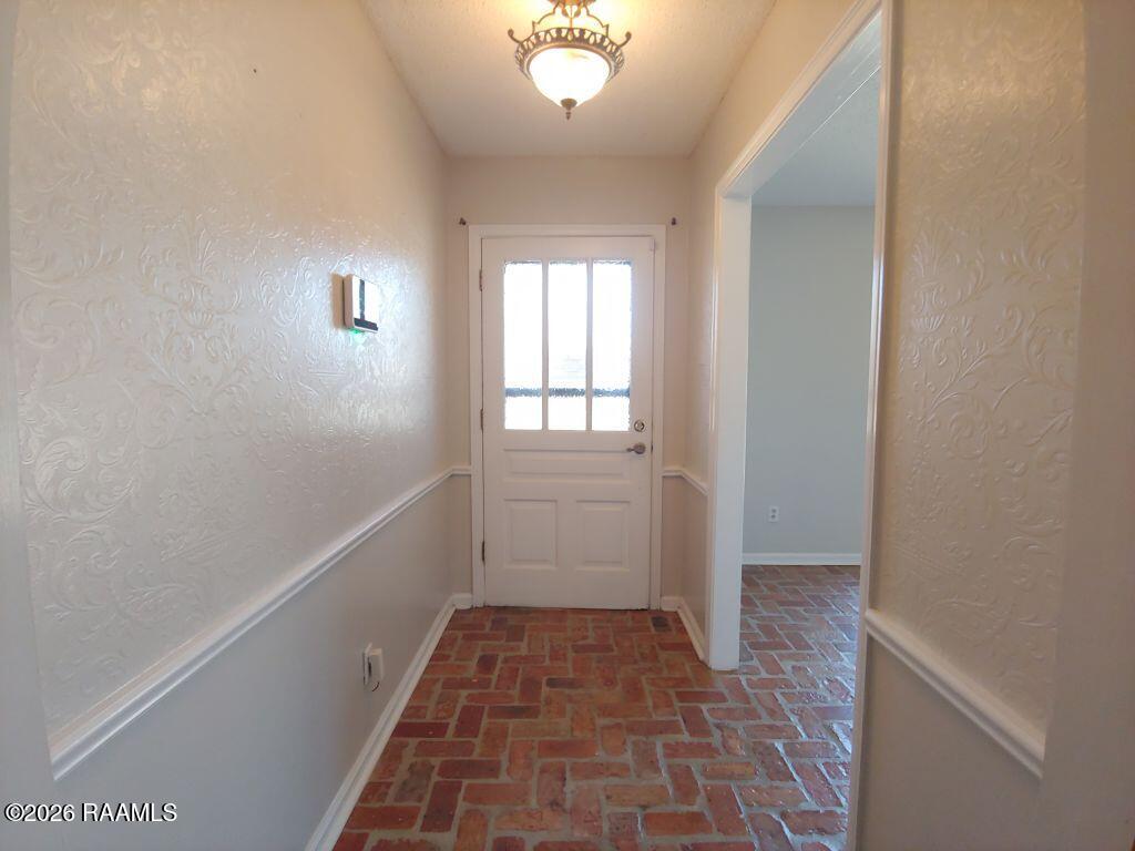 106 Pigeon Loop Lafayette, LA 70508 - Photo 2 of 29 2 Front Entry